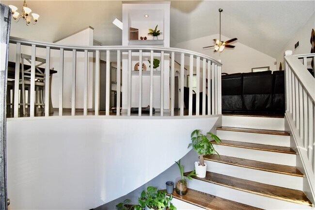 Building Photo - 2582 Candler Way