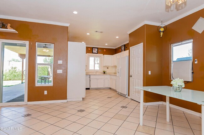 Foto del edificio - 43963 Glenraven Rd