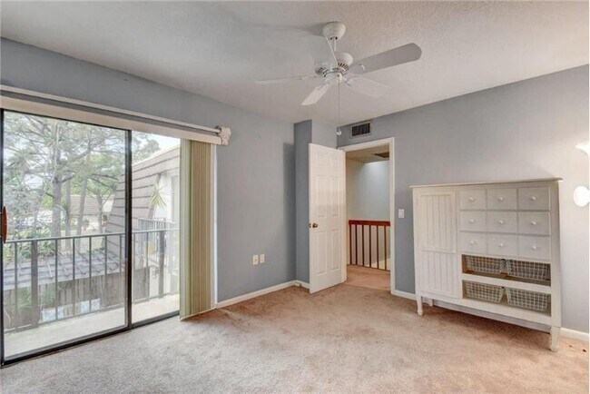 Foto del edificio - 404 4th Ln
