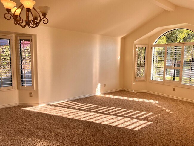 Foto del edificio - SOUTHWEST BAKERSFIELD