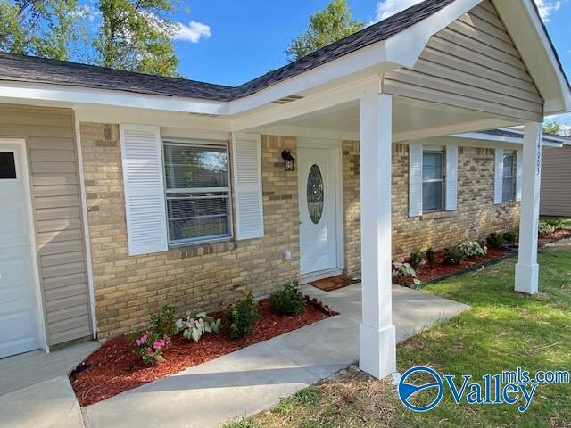 Building Photo - 14003 Sandhurst Dr SW