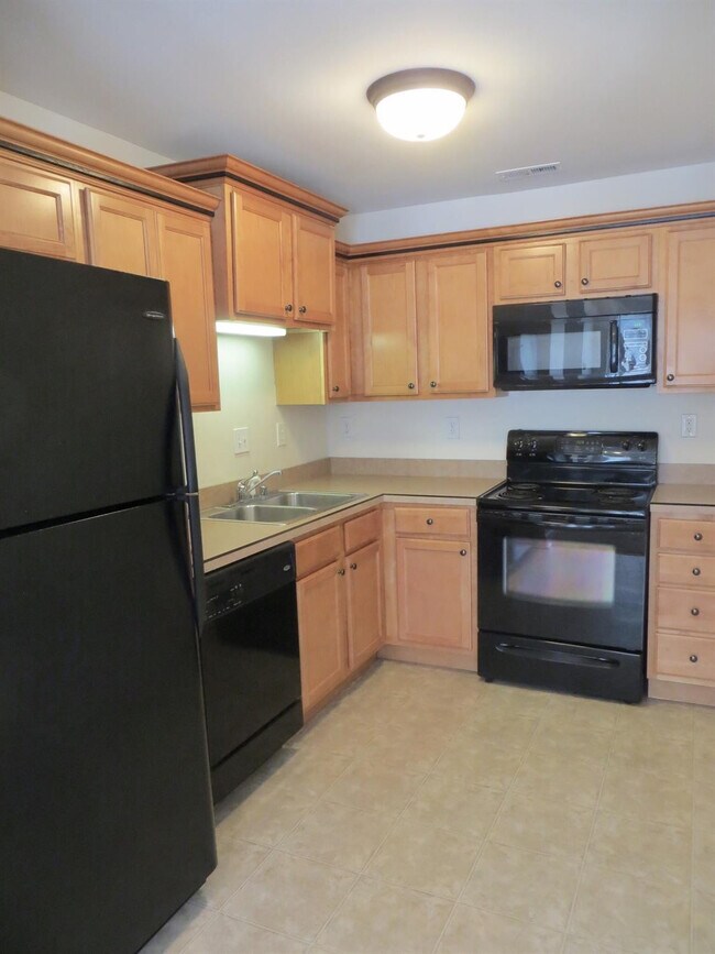 Building Photo - 2610 Longleaf Pl