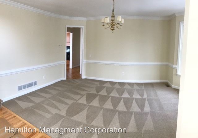 Building Photo - 4 br, 3.5 bath House - 111 Turnberry Drive