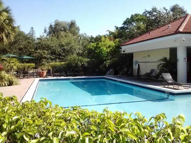 Foto del edificio - 2445 SW 18th Ter