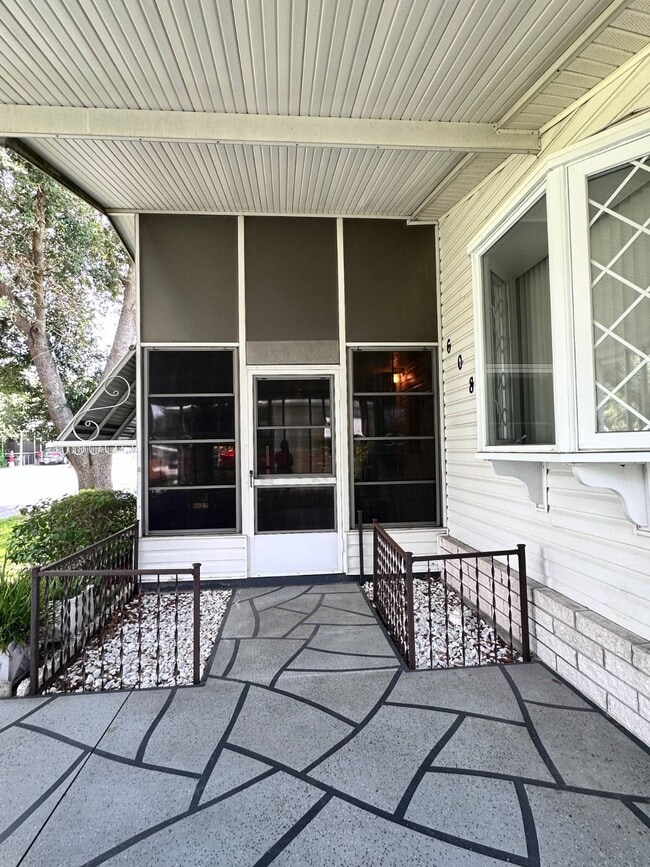 Building Photo - 608 Klickety Klak Ln