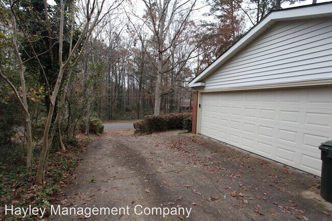 Building Photo - 4 br, 2 bath House - 1313 Hickory Lane