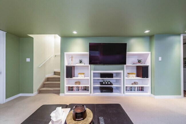 Photo du bâtiment - 12223-12217 17 Ave SW