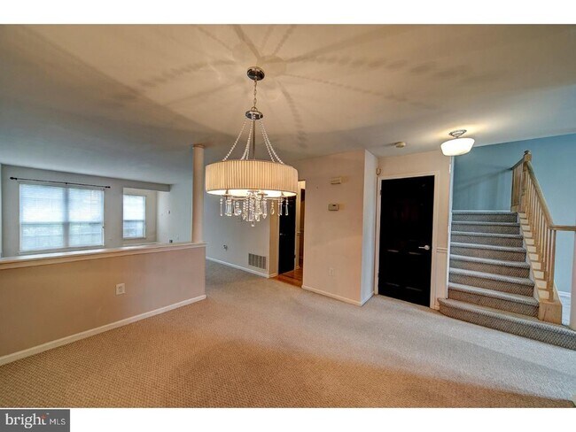 Foto del edificio - 406 Pebble Creek Ct
