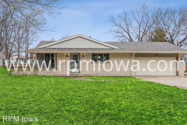 Building Photo - 3 br, 2 bath House - 2956 Hubbell Avenue