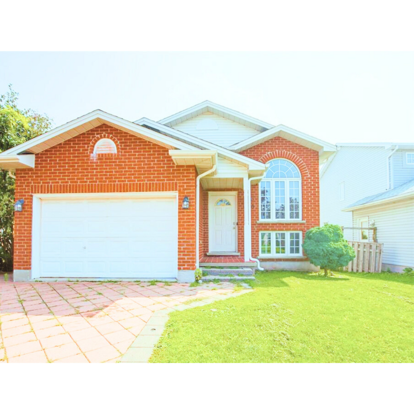 Photo principale - 1098 Farnsborough Cres