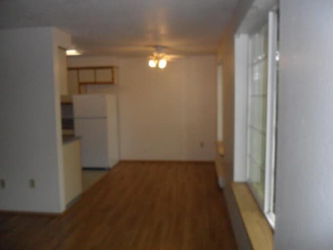 Foto del edificio - 397 Madrona Ave SE