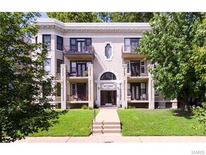Building Photo - 6023 Waterman Blvd