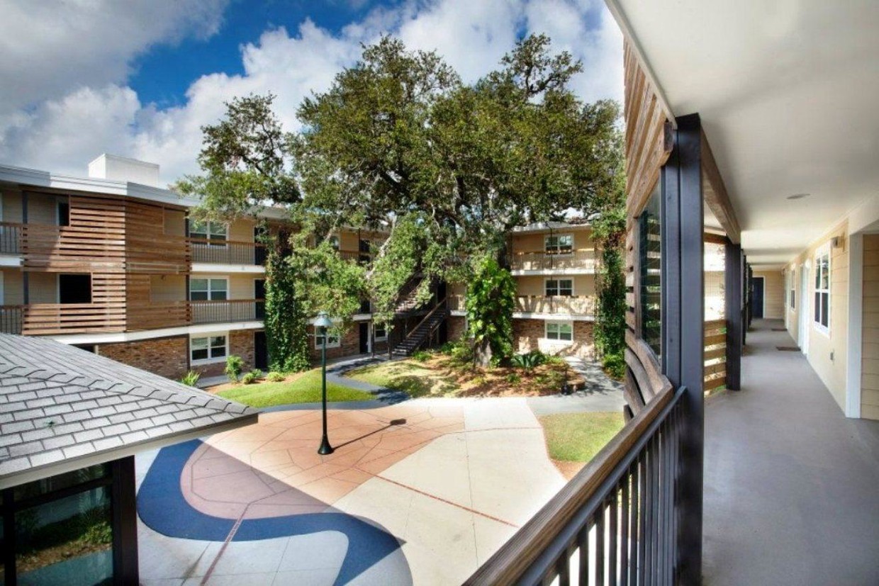 Primary Photo - Elysian Courtyards Of Gentilly