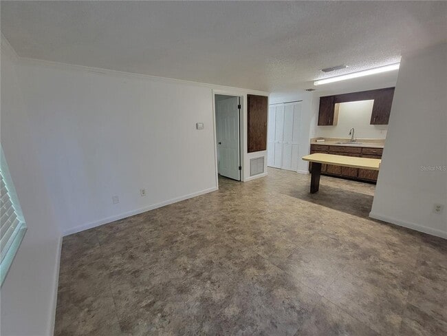 Building Photo - 11630 SE 57th Ct