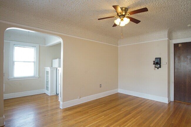 Foto del edificio - Gorgeous NW 2nd Floor Studio a Half Block ...