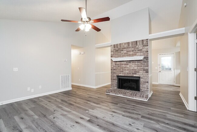 Building Photo - 777 Dover Glen Dr