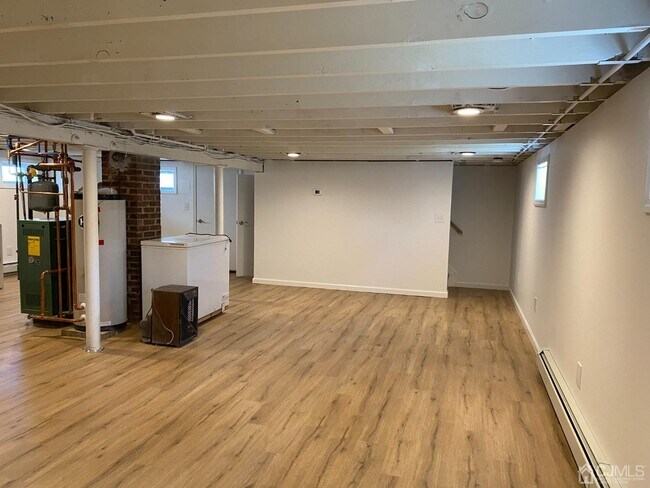 Building Photo - 97 Safran Ave