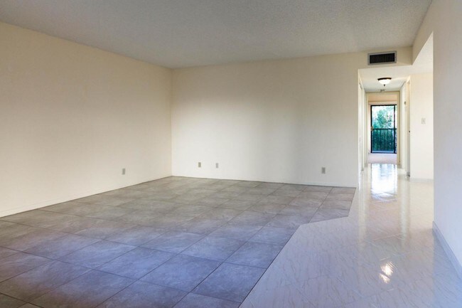 Building Photo - 15090 Ashland Pl