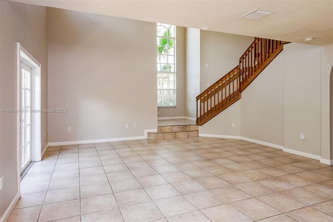 Building Photo - 9050 SW 157th Pl