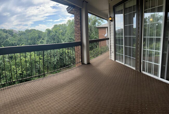 Foto del edificio - 1734 Ascension Point Dr