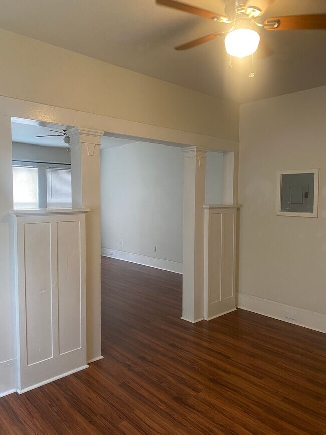 Foto del edificio - 219 Paschal St