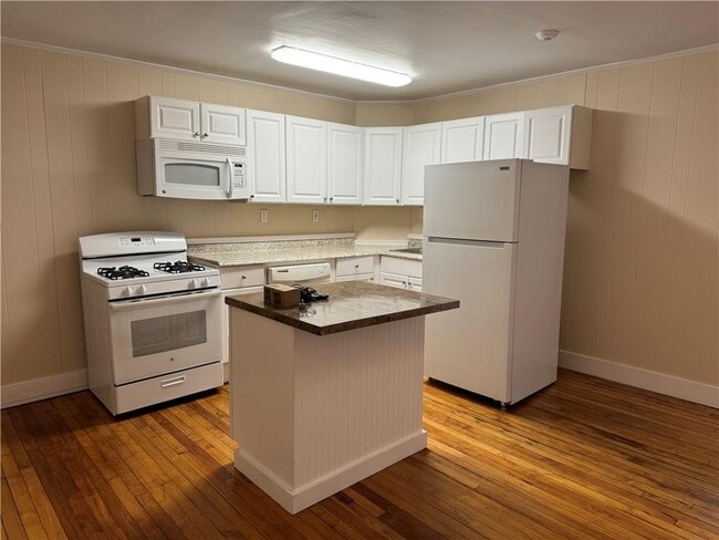 Foto del edificio - 40-40 Freebody St
