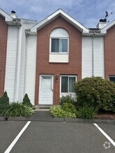 Building Photo - 585 Park Rd