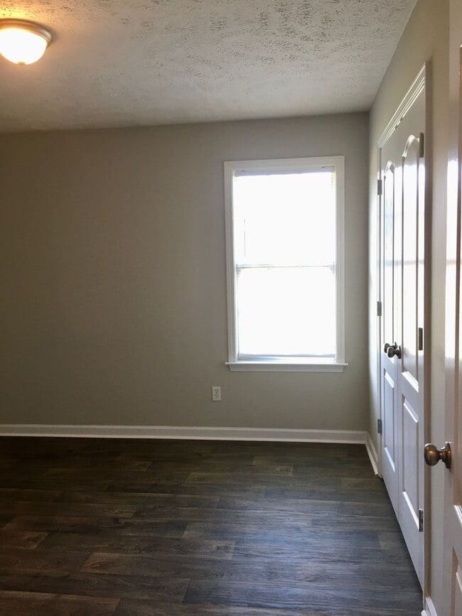 Building Photo - 3 Bedroom 2 bath  Medina Area