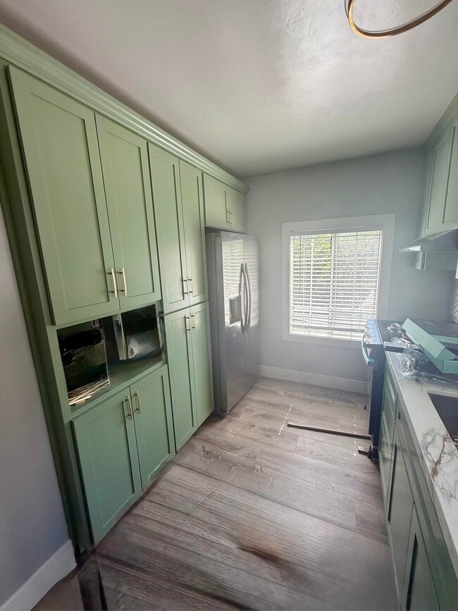 Foto del edificio - 4047 Smallwood Ln