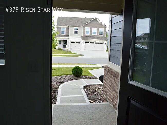 Foto del edificio - 4379 Risen Star Way