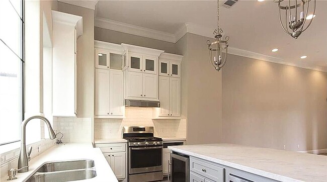 Foto del edificio - 4615 Crawford St
