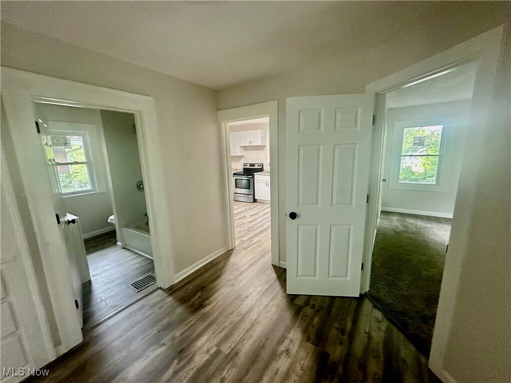 833 Work Dr Akron, OH 44320 – photo 5