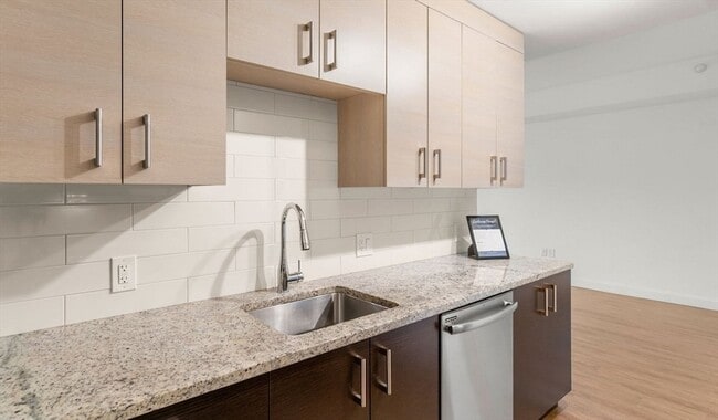 Photo - 99 Kneeland St Apartment