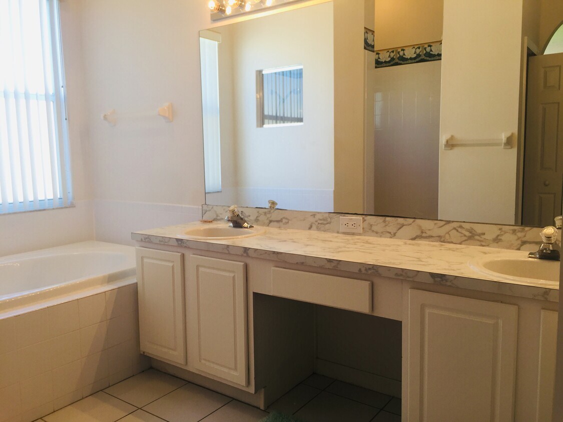 Foto principal - 1147 Big Creek Drive