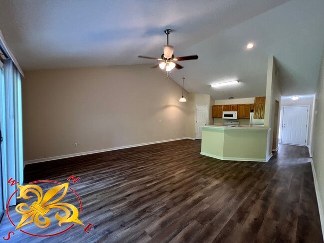 Foto del edificio - 3/2 - K- Section Great Location Off 100 an...