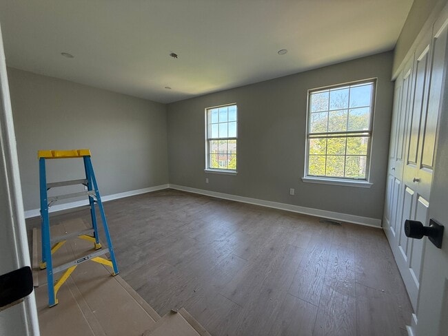 Building Photo - 1208 Knoll Mist Ln