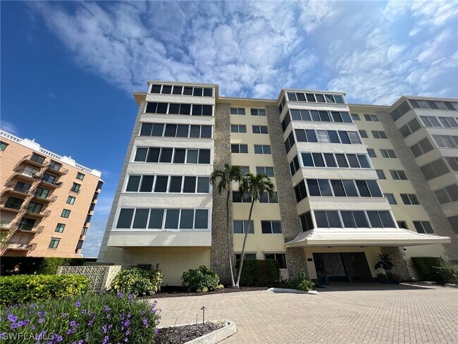 Foto del edificio - 3420 Gulf Shore Blvd N