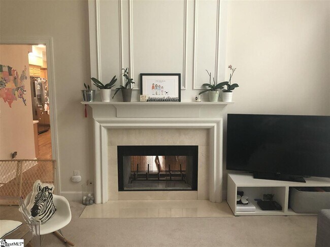 Foto del edificio - 201 Ascot Ridge Ln