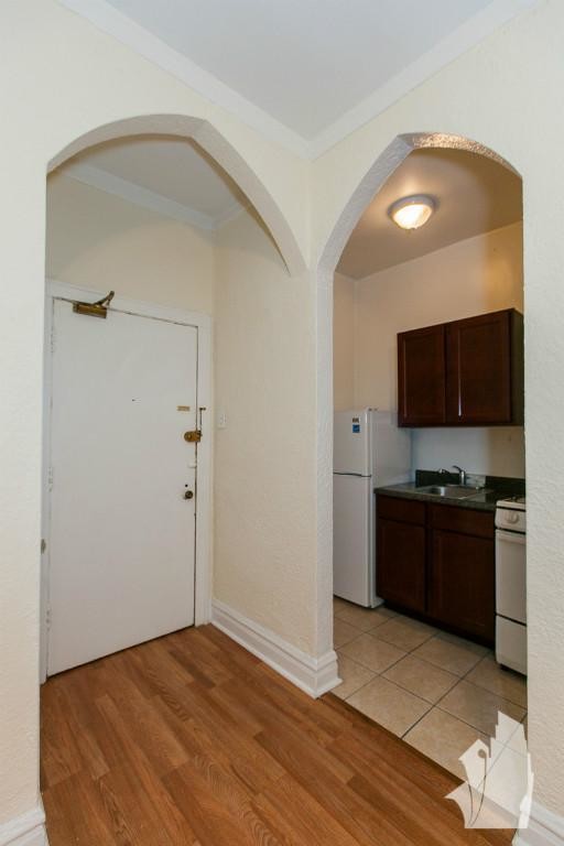 Foto del edificio - 4829 N Damen Ave