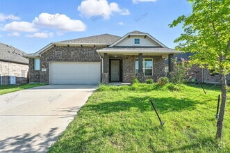 Building Photo - 2292 High Pln Ln