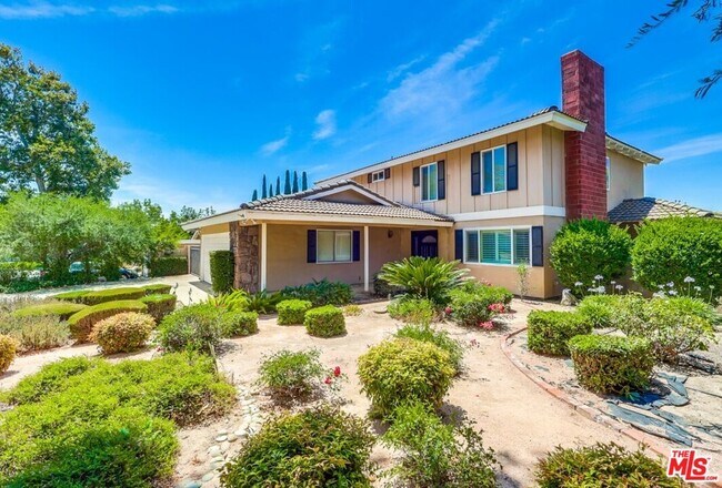 Building Photo - 687 Mt Carmel Dr