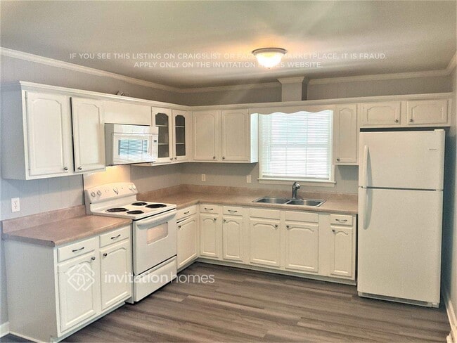 Foto del edificio - 3700 Whitfield Rd