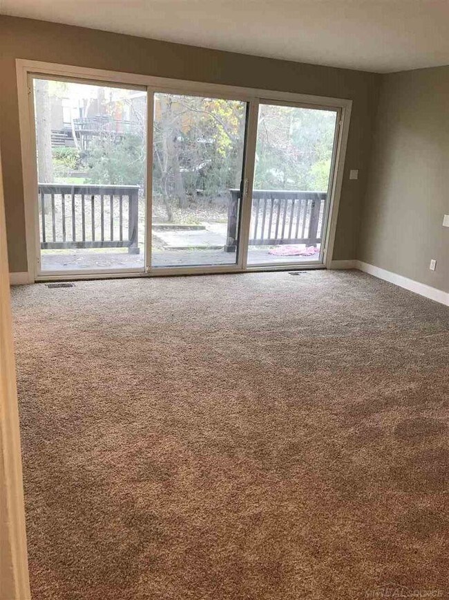 Building Photo - 31536 W Stonewood Ct