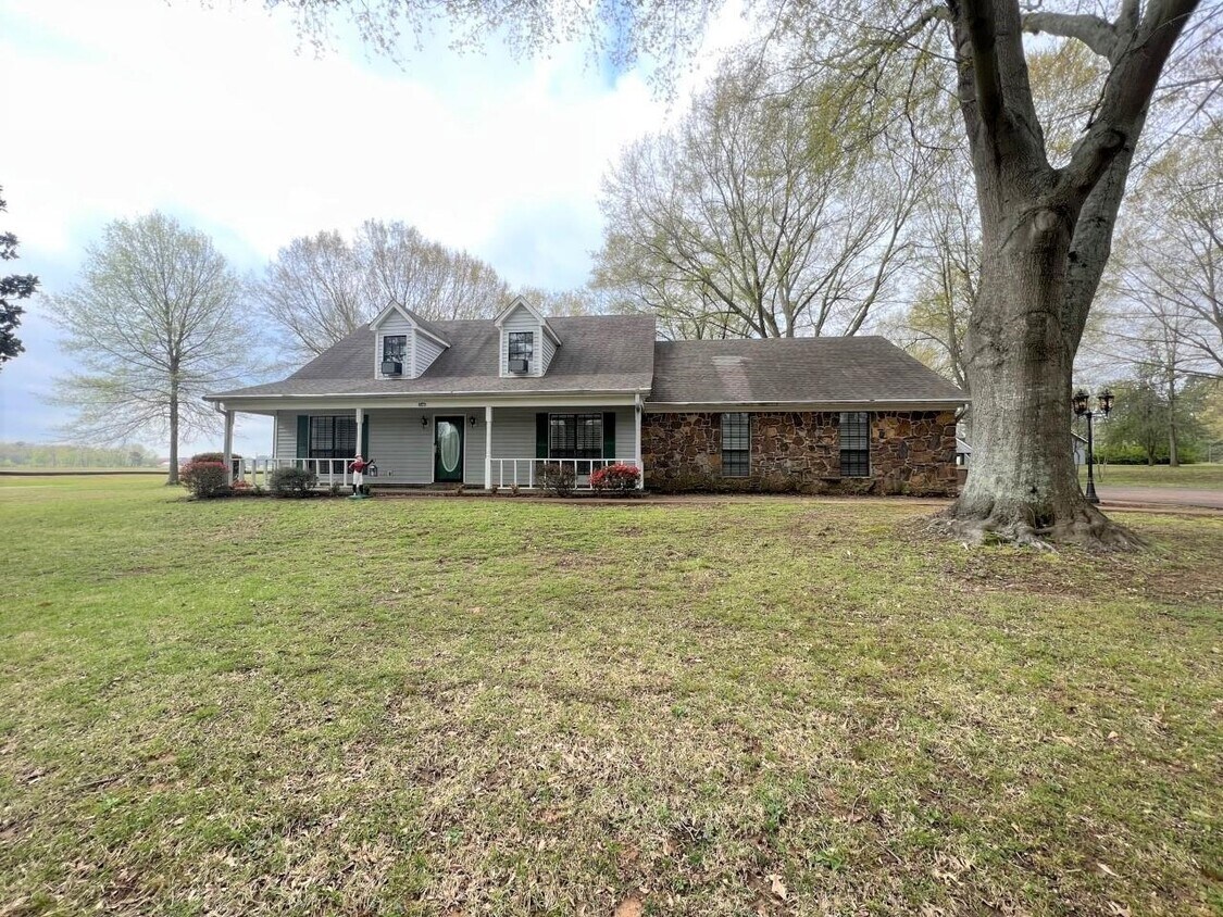 Primary Photo - 11485 Sycamore Farms Rd
