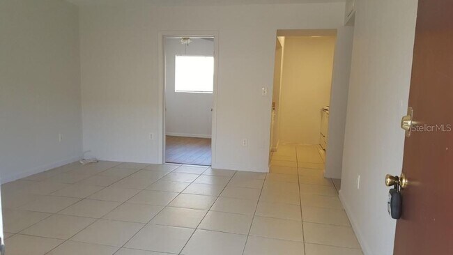 Building Photo - 758 Ridenhour Cir