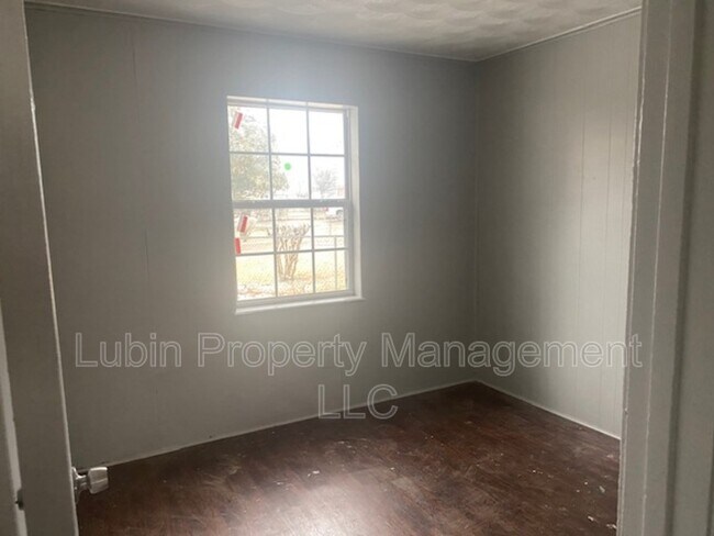 Foto del edificio - 3277 Spring Valley Cove