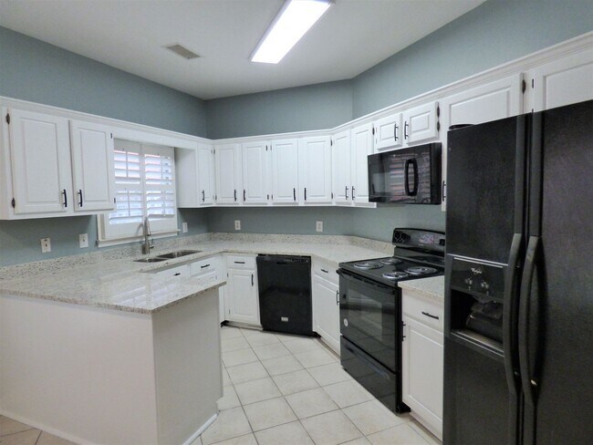Foto del edificio - 709 Rockford Cir