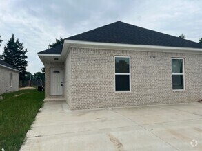 Building Photo - 2275 Rosemary Dr