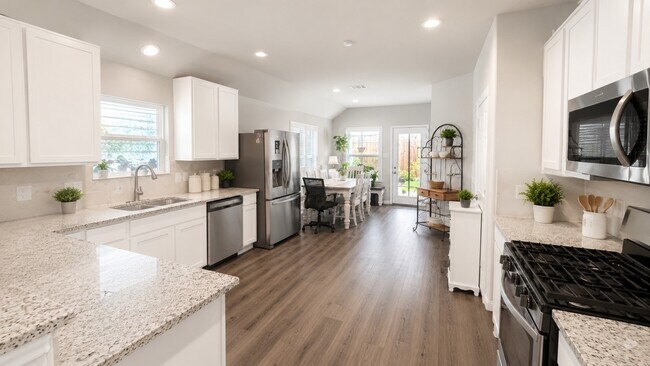 Building Photo - 2507 Moapa Dr
