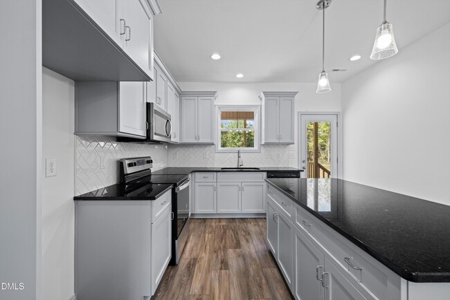 Building Photo - 73 Falls Riv ct